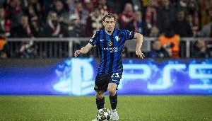 哈曼：巴雷拉和巴斯托尼是世界级球员，拜仁若有机会该立即签他们