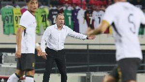 东体：久帅训练中体现三中卫方案，但目前无法判断摆532还是541