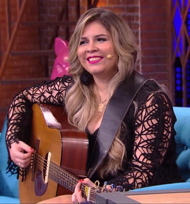 1636252731214054059.jpg Marília_Mendonça_no_programa_Lady_Night_em_2018.jpg
